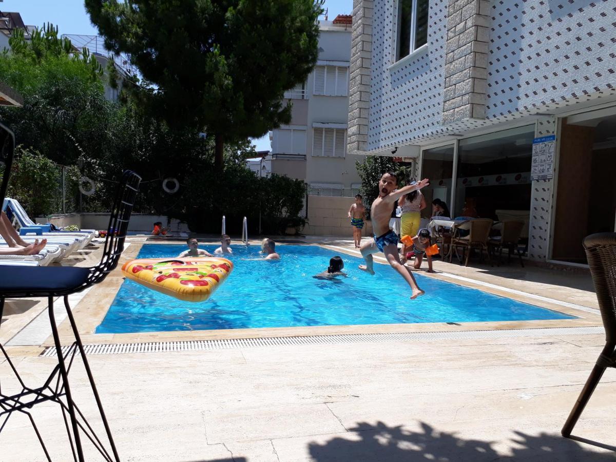 Antalya Konyaalti Guenduez Otel Antália Exterior foto