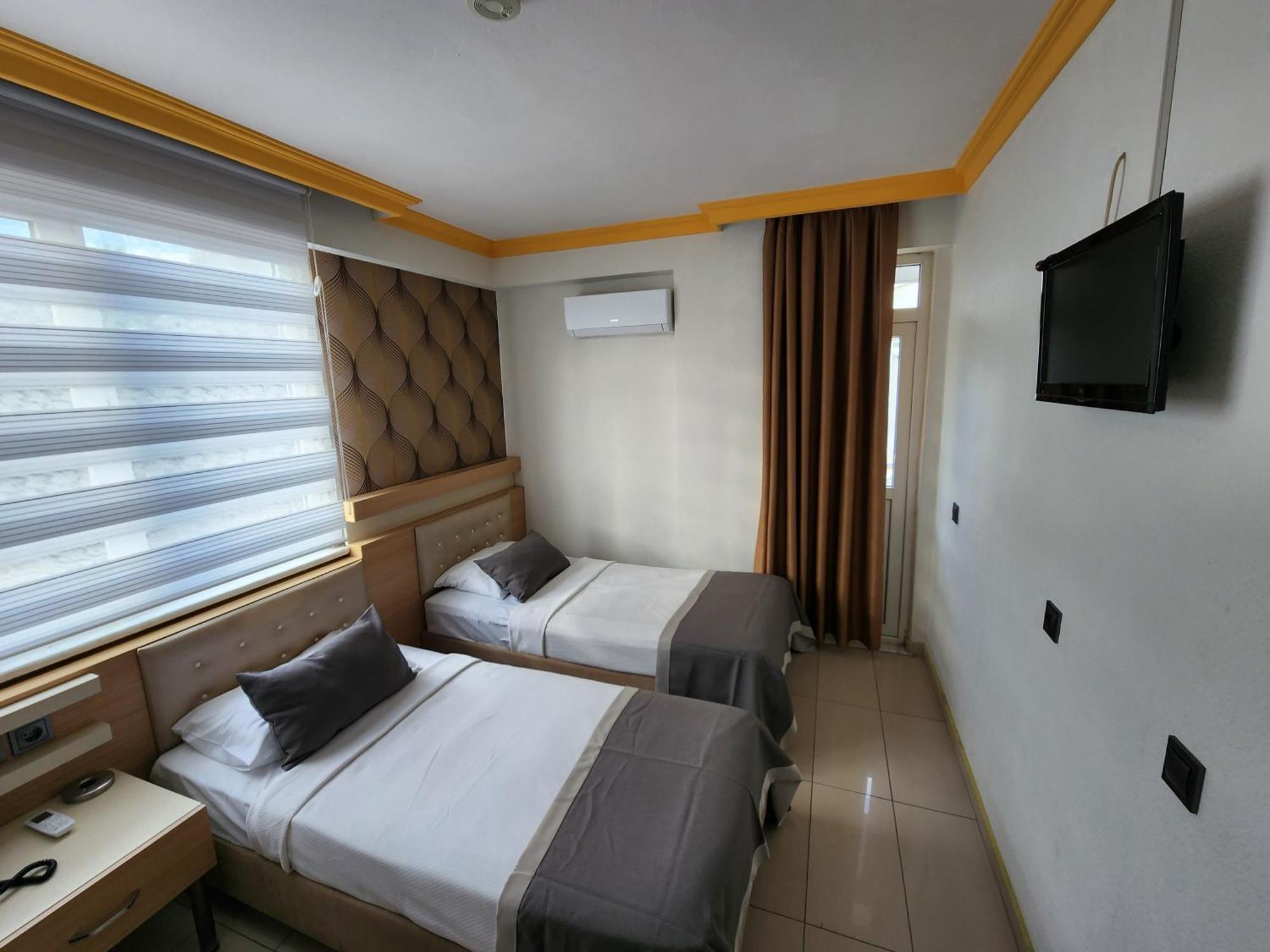 Antalya Konyaalti Guenduez Otel Antália Exterior foto