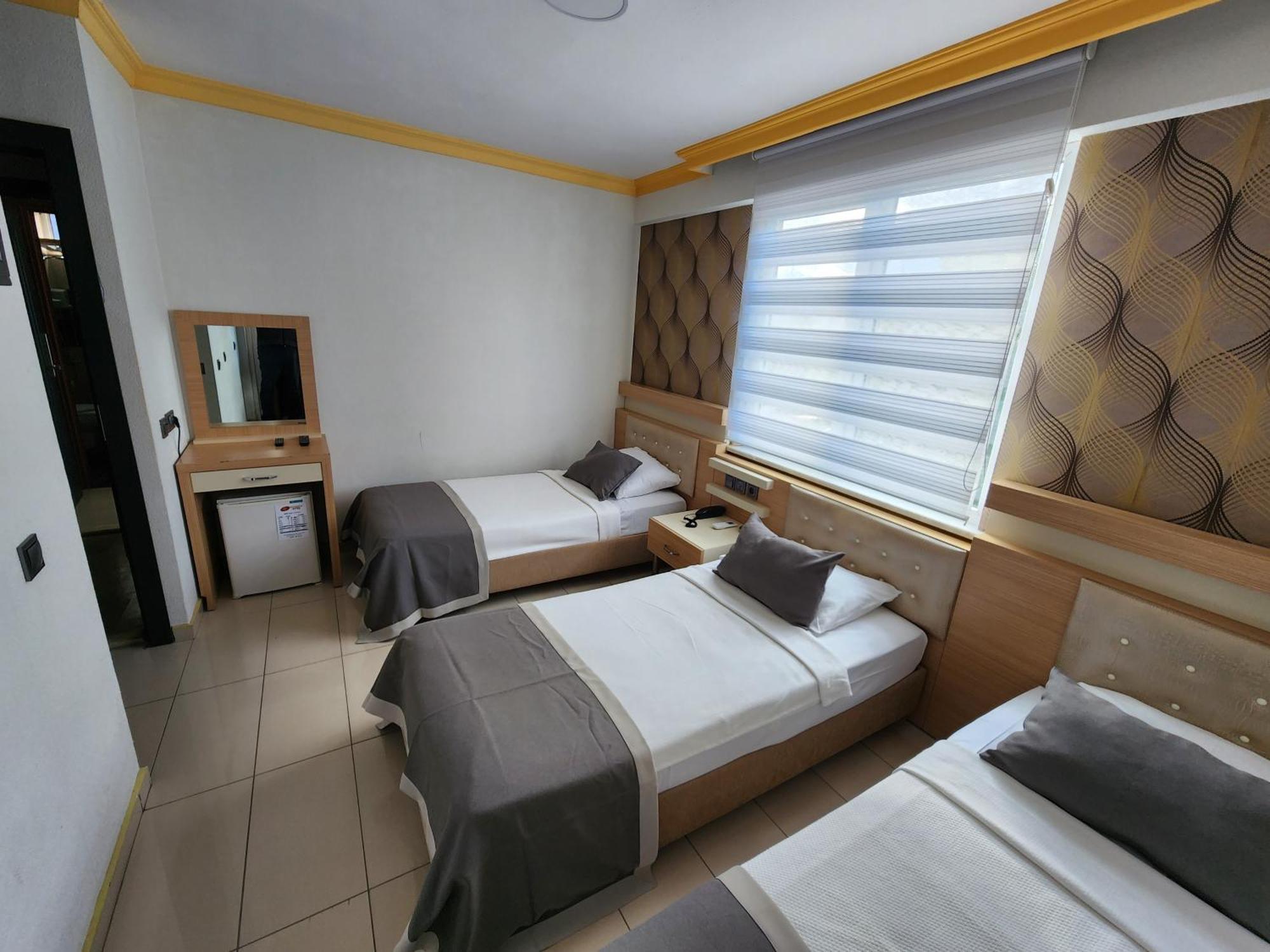 Antalya Konyaalti Guenduez Otel Antália Exterior foto