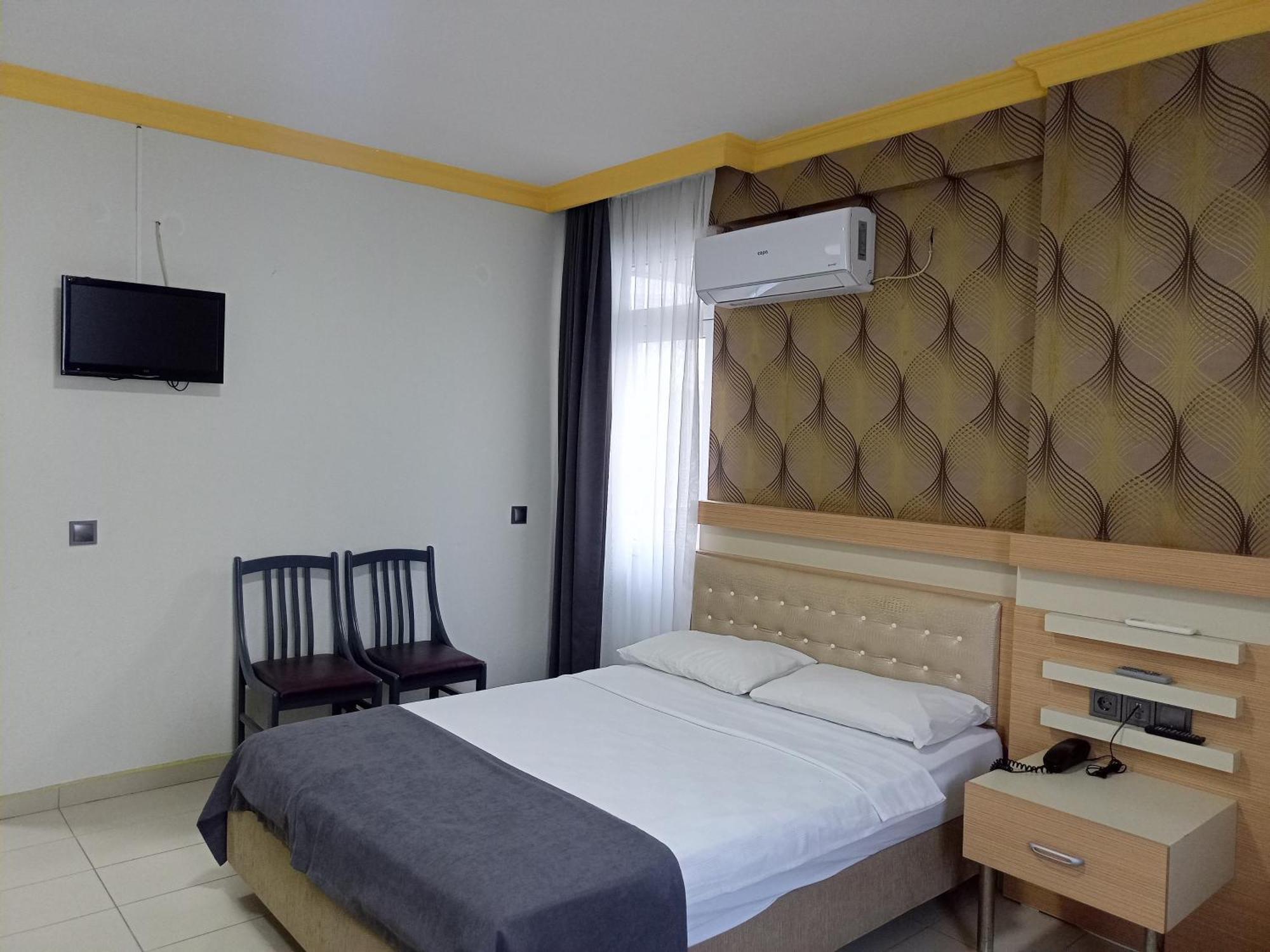 Antalya Konyaalti Guenduez Otel Antália Exterior foto